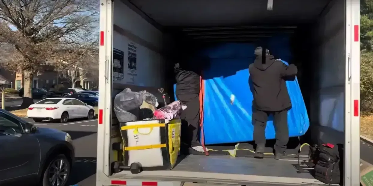 Moving gallery photo 5